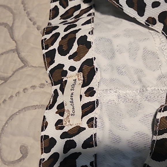 NWT White and Leopard Bell Bottom Jeans - Picture 4 of 7